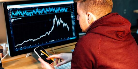 Photo Financial graph