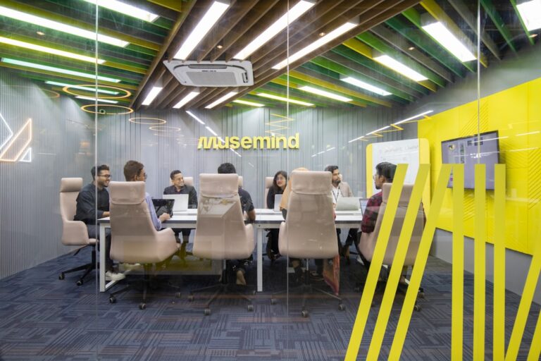 Operational Excellence: How AI Analytics Identifies Hidden Efficiencies