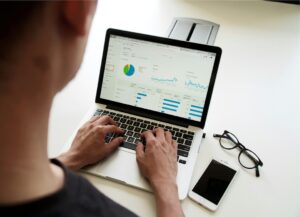 Photo AI-driven analytics career paths
